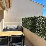 Joy - 3 Min Du Port De Appartamento